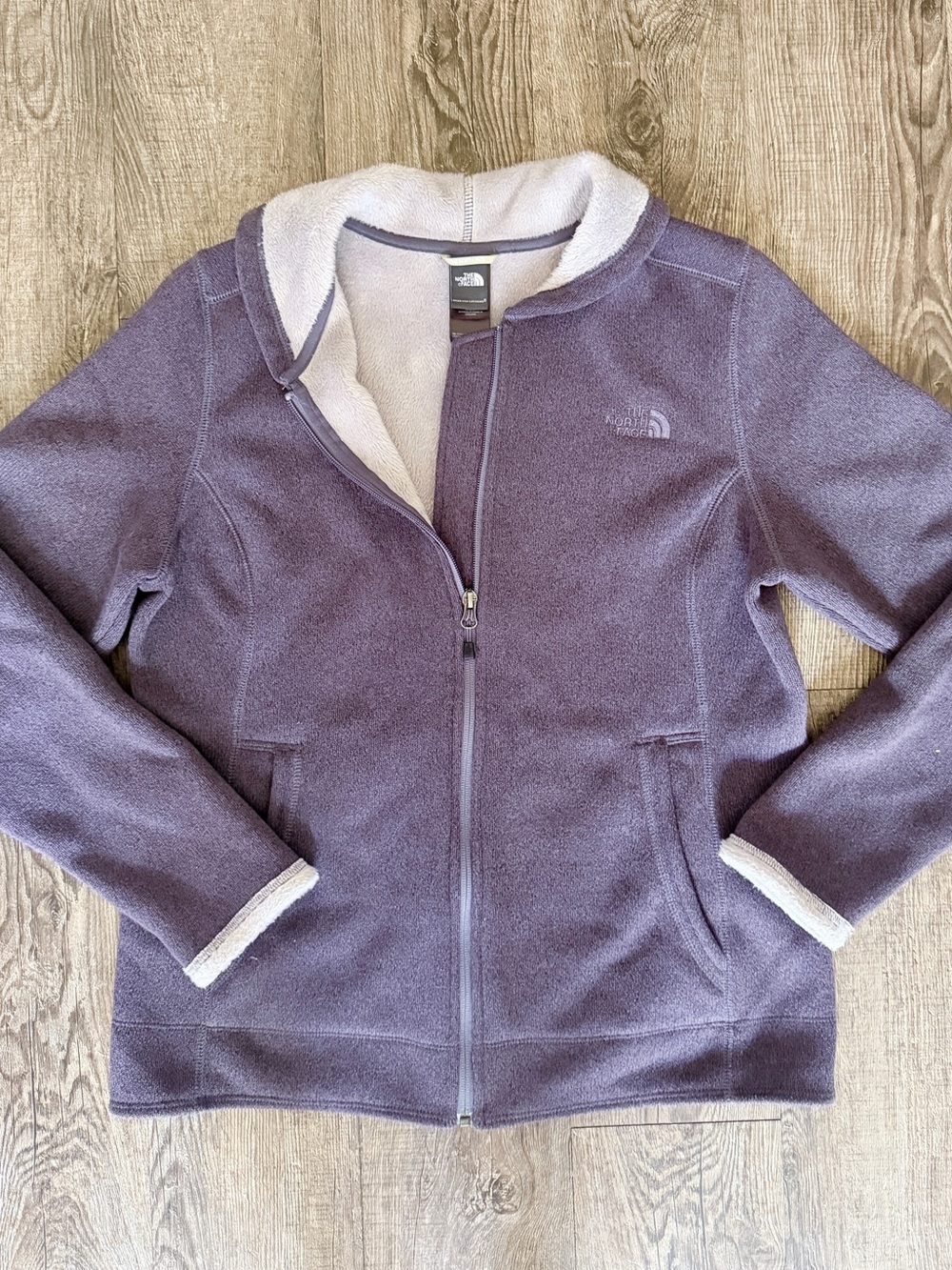The North Face women’s Purple Fleece Jacket - Cozy Coat